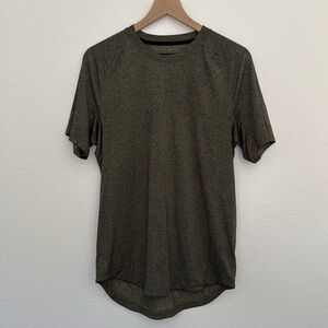 Lululemon License to Train Short Sleeve Shirt